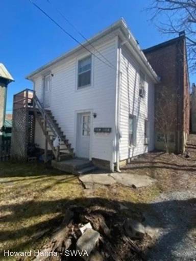 Main picture of 118 S Jefferson St