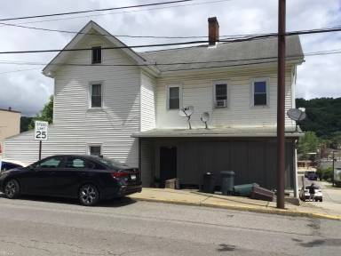 Main picture of 111 Chess St