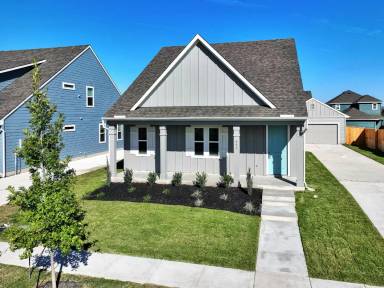 Main picture of 209 Cherry Blossom Ln