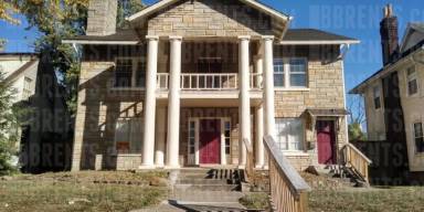 Main picture of 401 Stanley St