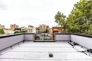 Main picture of 102 Quincy St