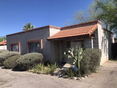 Main picture of 3699 N Mountain Ave