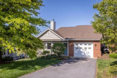 Main picture of 2161 Lake Terrace Dr