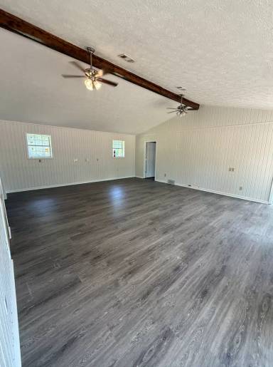 Main picture of 53 Park Ln