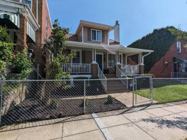 Main picture of 1333 T St SE