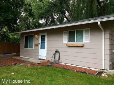 Main picture of 1715 Crestmore Pl