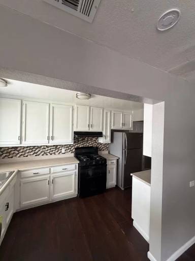 Main picture of 1133 Iowa Ave