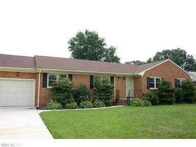 Main picture of 236 S Parliament Dr