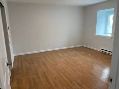Main picture of 960 Violet Ave
