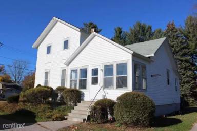 Main picture of 120 E Railway St