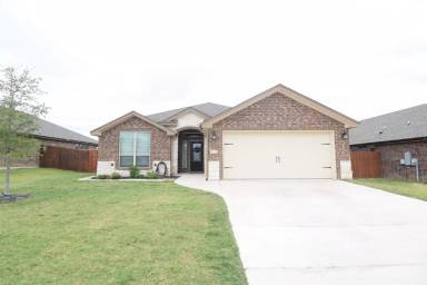Main picture of 3310 Victoria Meadow Dr