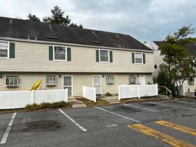 Main picture of 111 E 1st St