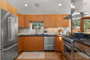 Main picture of 821 27th Ave