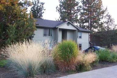 Main picture of 1725 SW Forest Ridge Ave
