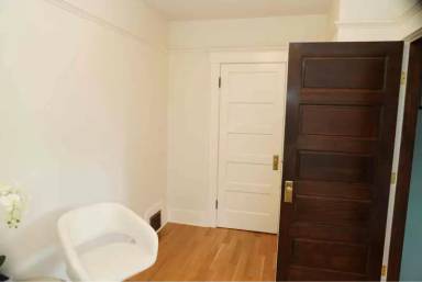Main picture of 2405 5th Ave