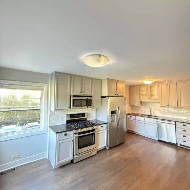 Main picture of 4240 Gilbert Ave