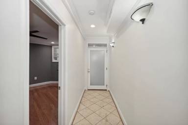 Main picture of 1335 Kenyon St NW