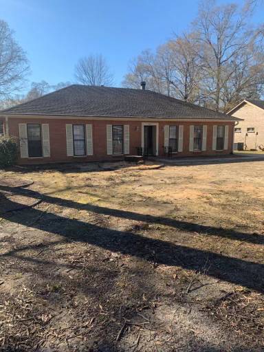 Main picture of 745 Ledyard Pl