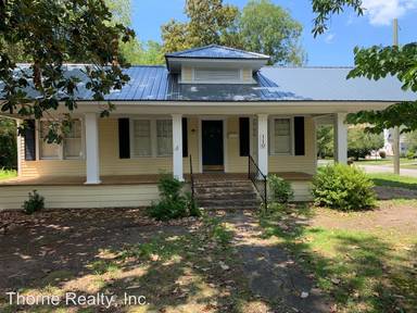 Main picture of 110 E Philips St