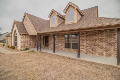 Main picture of 5957 Stacy Ln