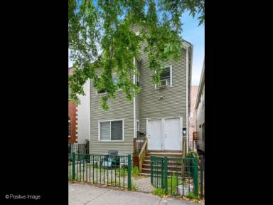 Main picture of 2142 N Maplewood Ave