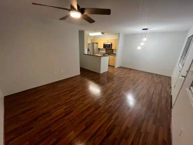 Main picture of 95-1008 Ukuwai St