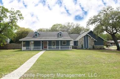 Main picture of 444 Barbados Way