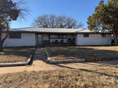 Main picture of 760 County Road M