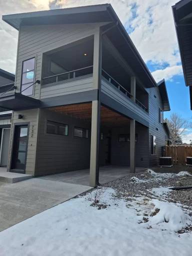 Main picture of 732 Rogers Way