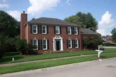 Main picture of 520 Castlebury Ct