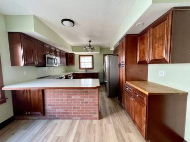 Main picture of 55 W Raleigh Ave