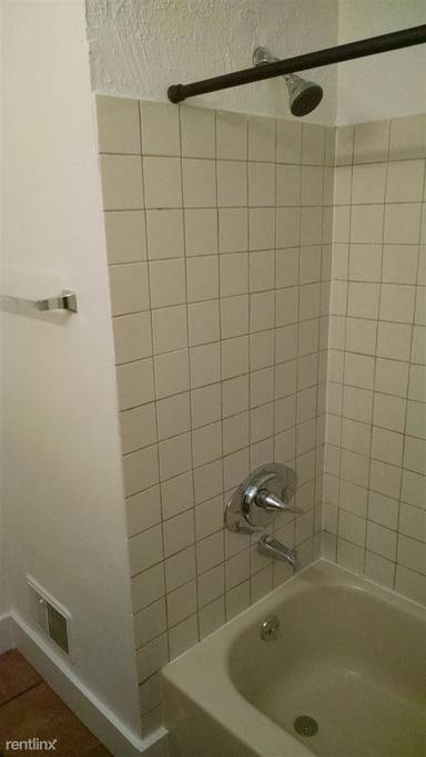 Main picture of 209 Earlmoor Blvd