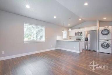 Main picture of 3401 Kauffman Ave