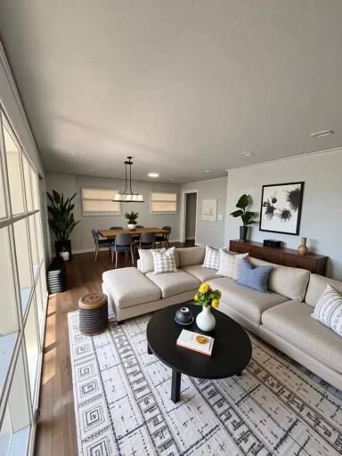 Main picture of 18 Rosemont Dr