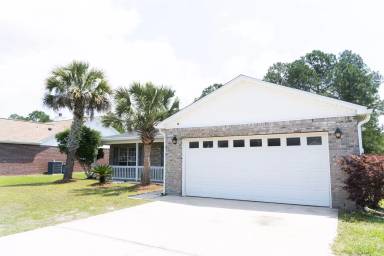 Main picture of 88 Tropical Way