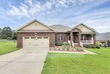 Main picture of 141 Tall Fern Loop