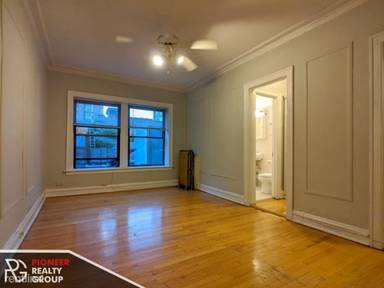 Main picture of 1164 N Dearborn Apartments