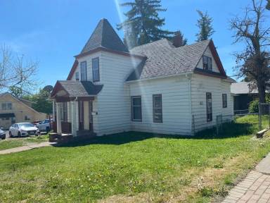 Main picture of 322 College Ave