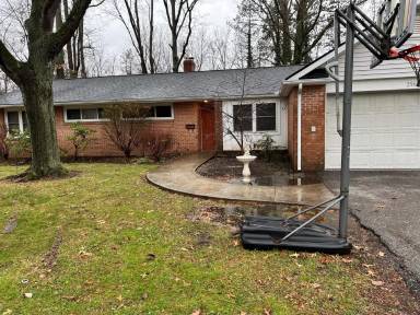 Main picture of 2966 Vincent Rd