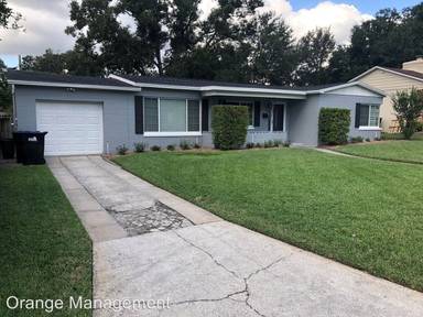 Main picture of 1611 Hull Cir