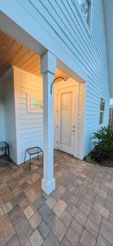 Main picture of 405 B St