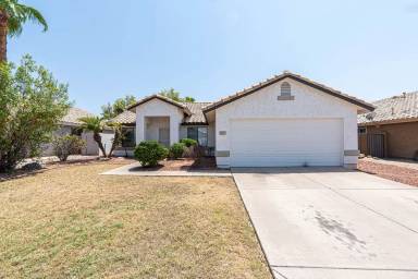 Main picture of 7221 E Medina Ave
