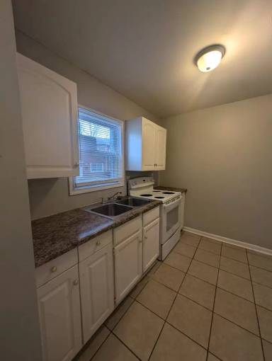 Main picture of 4059 Gateway Ct