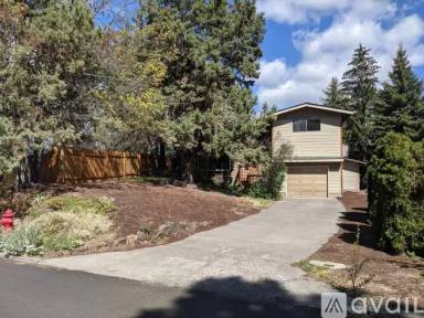 Main picture of 3024 NE Waller Dr