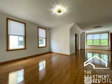 Main picture of 3614 W Dickens Ave