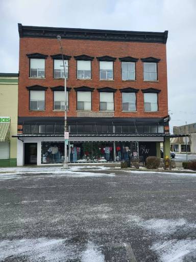 Main picture of 369 NW Chehalis Ave