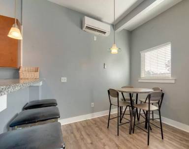 Main picture of 922 Westmere Ave
