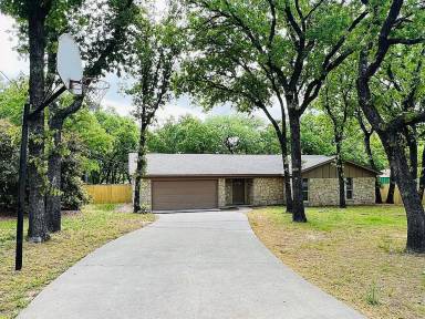 Main picture of 2605 W Highland Dr