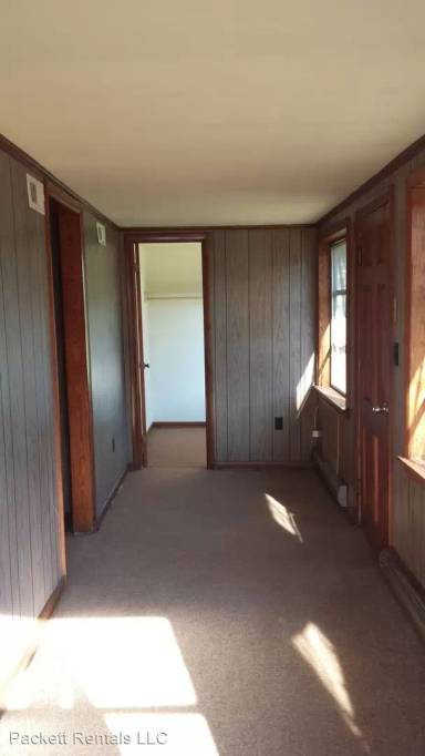 Main picture of 146 Carver St