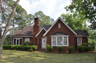 Main picture of 116 W Roanoke Dr